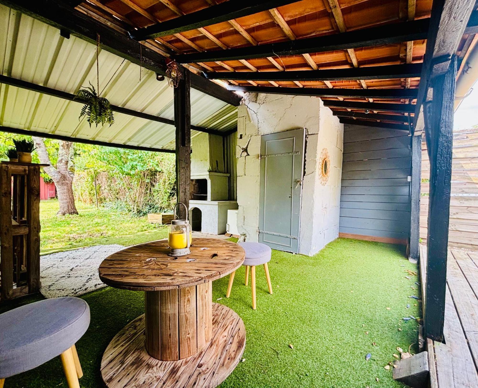 La Maison Du Parc, Charme Et Tranquillite Niort Eksteriør bilde