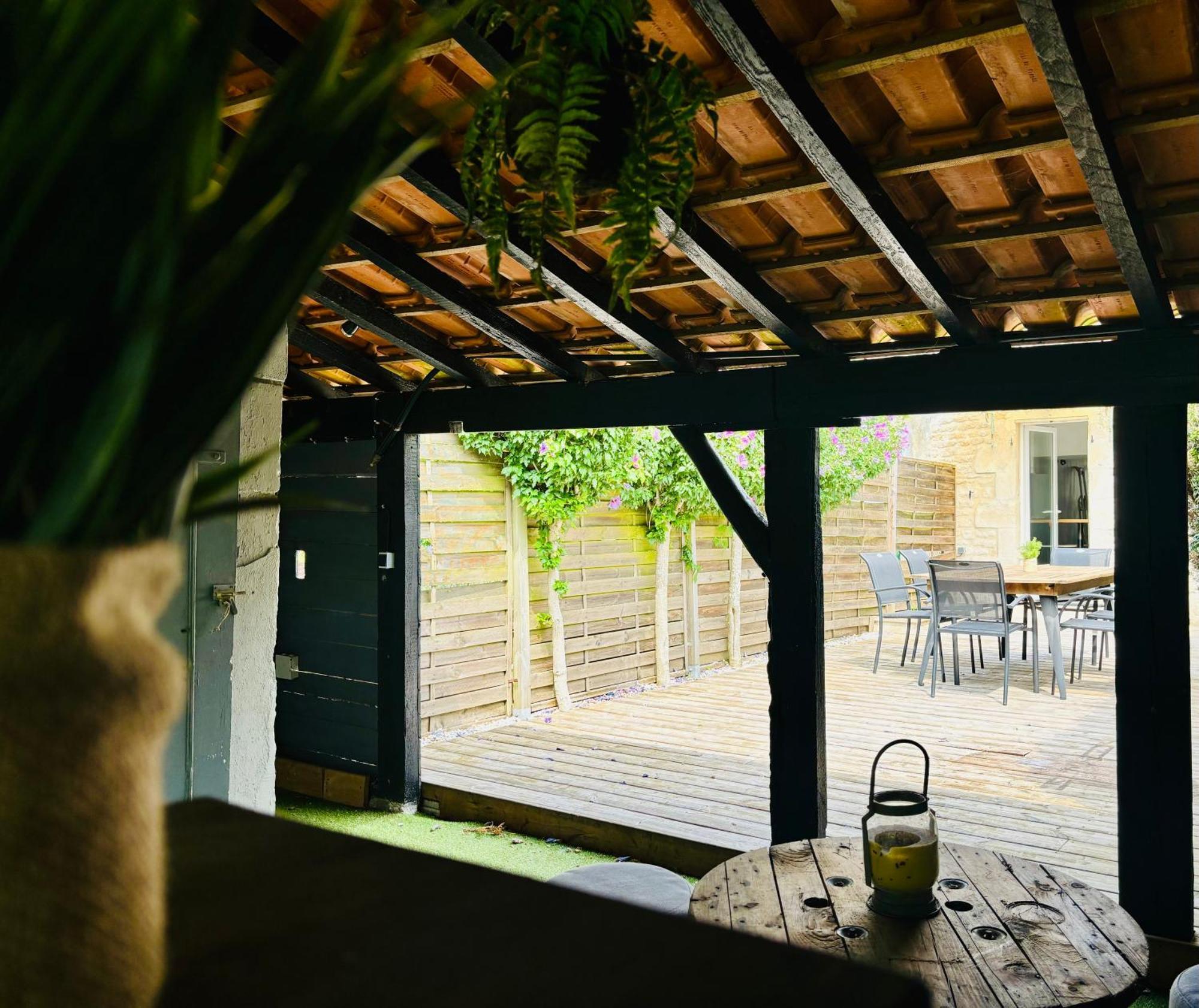 La Maison Du Parc, Charme Et Tranquillite Niort Eksteriør bilde
